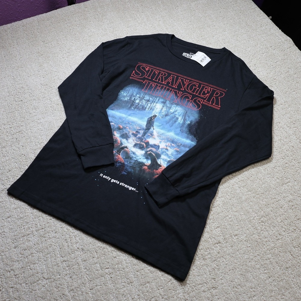 Netflix Stranger Things Mens Small Black Long Sleeve Graphic T-Shirt Hopper